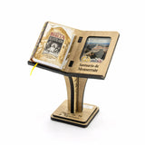 Atril con Biblia miniatura