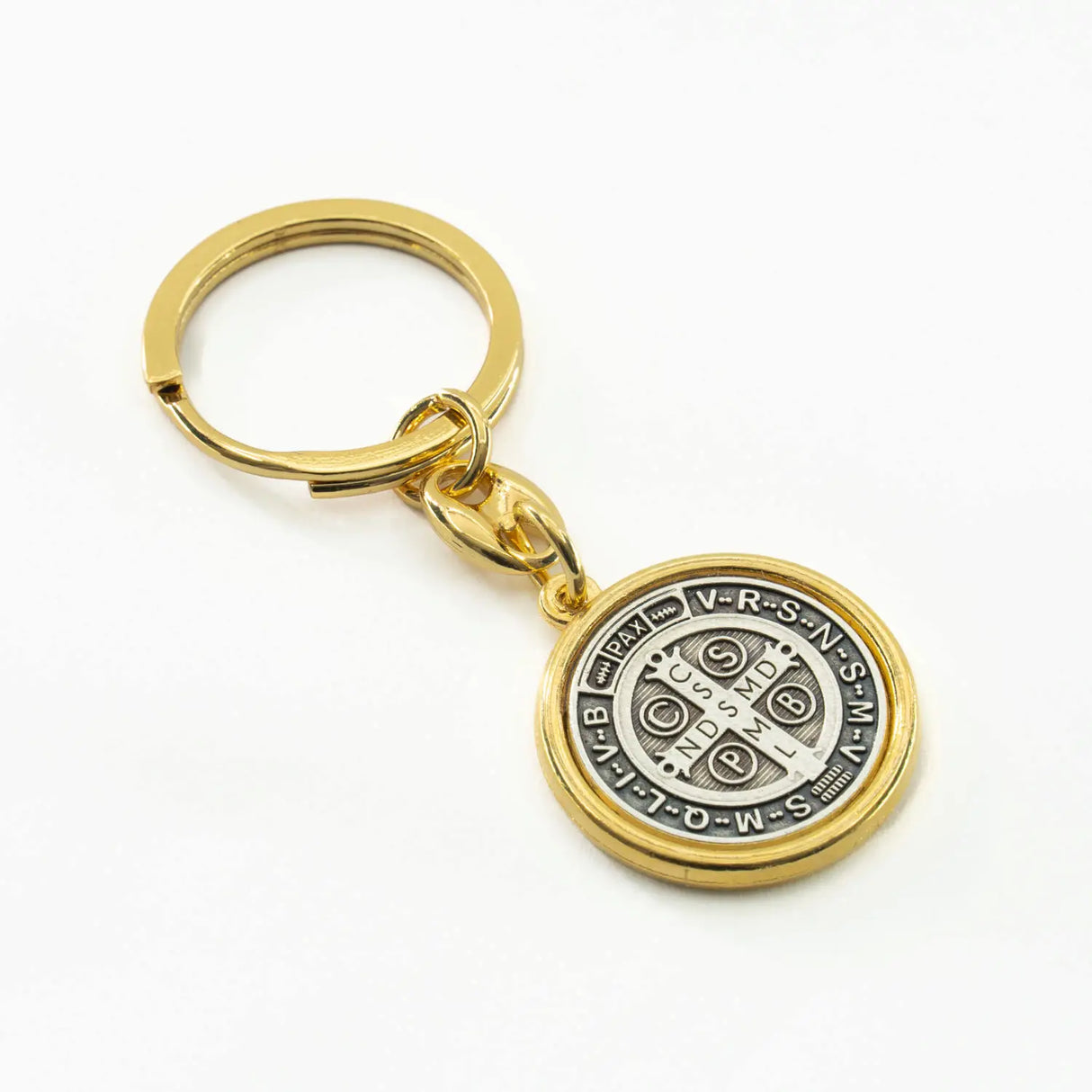 Llavero dorado san Benito