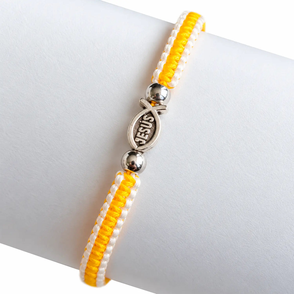 Pulsera en macramé amarilla