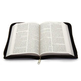 La Biblia de Nuestro Pueblo - Rústica con estuche en cuerina